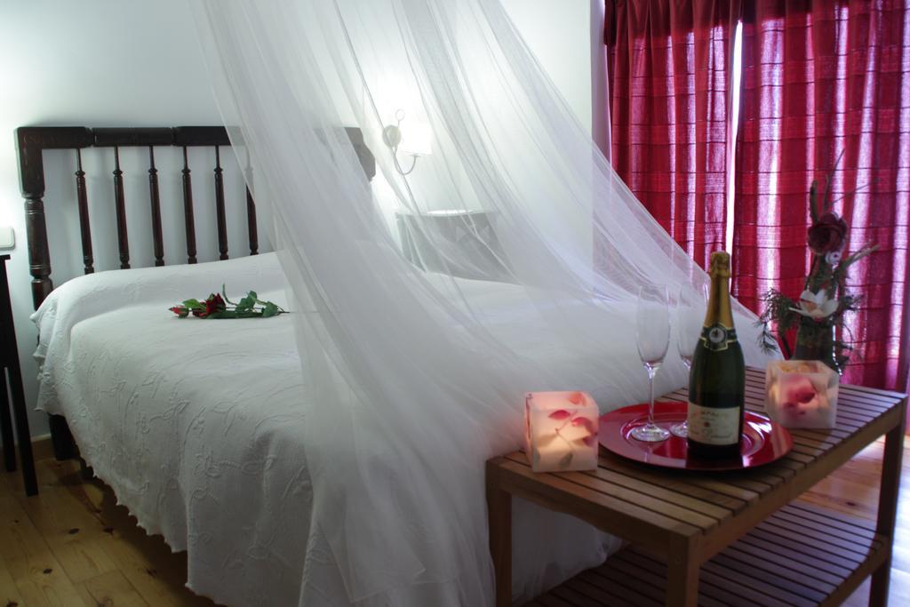 Hotel La Casa De La Estacion Sarrión Pokoj fotografie