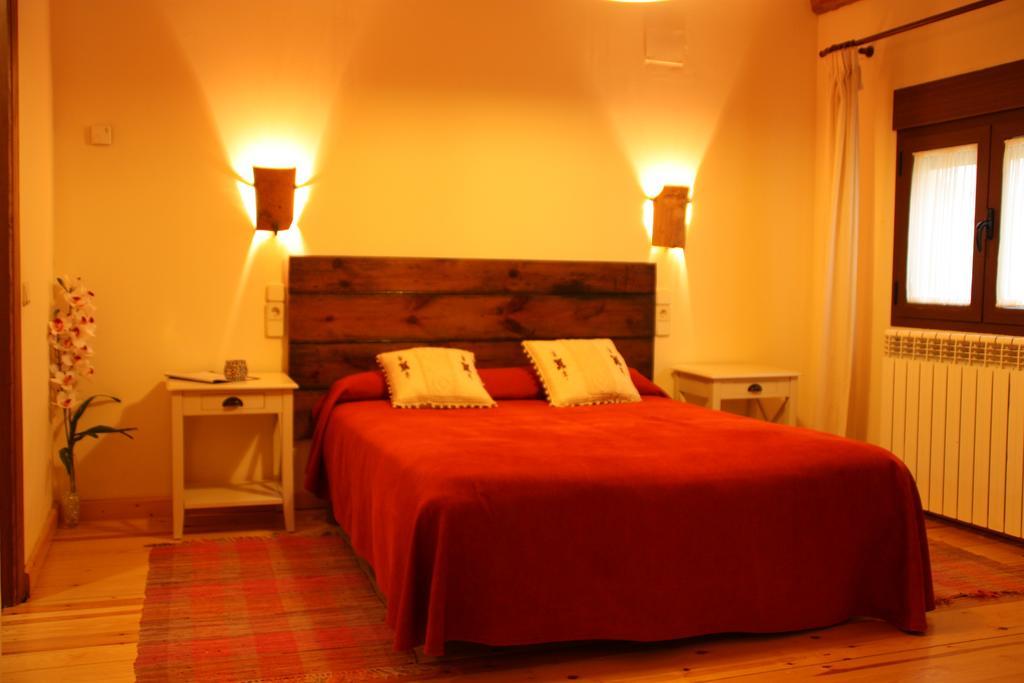 Hotel La Casa De La Estacion Sarrión Pokoj fotografie